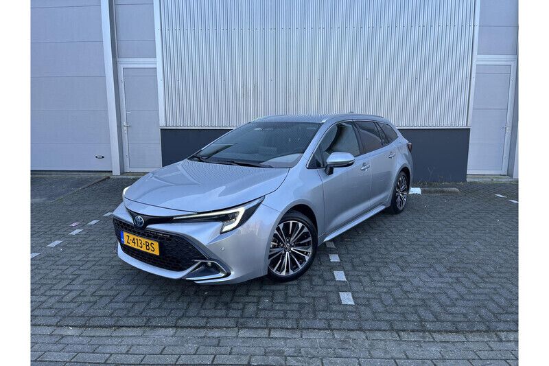 Gebruikt 2024 Toyota Corolla Stationwagen | € 34.599 - Afbeelding 1/1