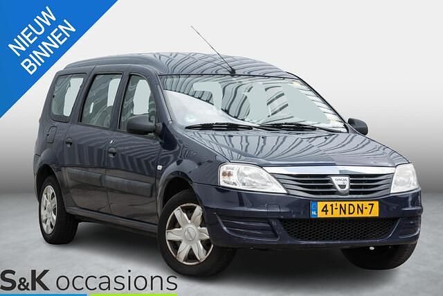 Blauw Gebruikt 2010 Dacia Logan MCV Ambiance MPV | € 2.650 (Eerlijke prijs) - Afbeelding 1/4