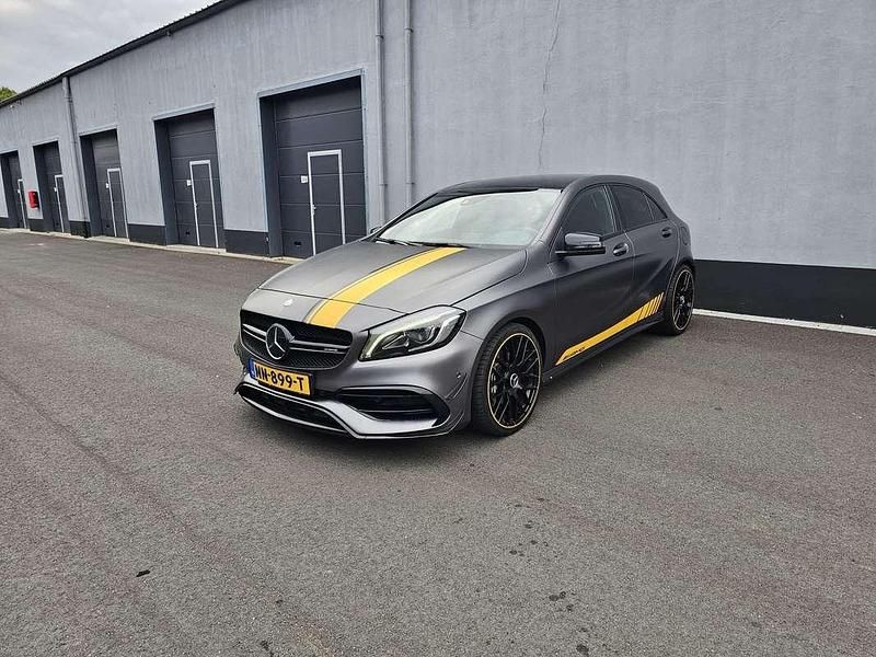Grijs Gebruikt 2014 Mercedes A45 AMG AMG Hatchback | € 29.950 (Goede deal) - Afbeelding 1/4