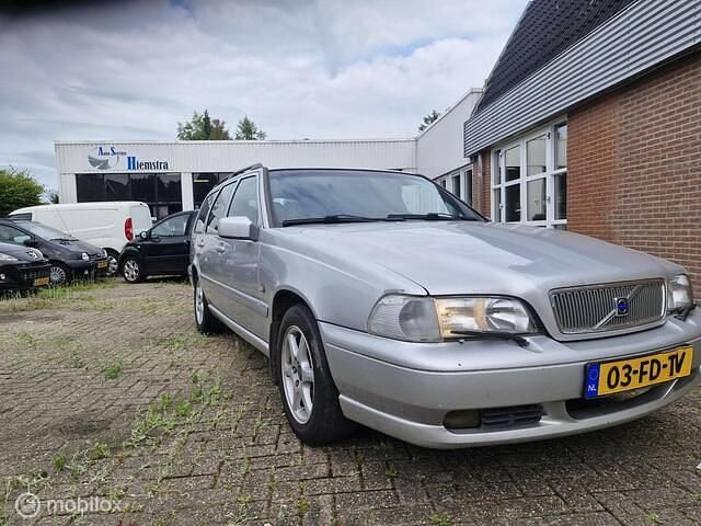 Grijs Gebruikt 2000 Volvo V70 Stationwagen | € 999 (Goede deal) - Afbeelding 1/4