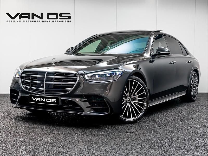 Grijs Occasion 2024 Mercedes S580 AMG line Sedan | € 156.995 (Eerlijke prijs) - Afbeelding 1/4