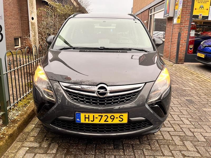Occasion Opel Zafira Edition 142 PK (104 kW) 2015 Grijs MPV