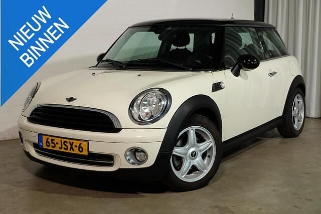 Wit Gebruikt 2009 Mini Cooper Chili Hatchback | € 4.750 (Goede deal) - Afbeelding 1/4