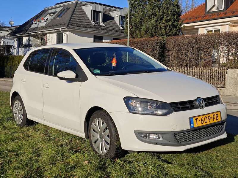 Wit Gebruikt 2010 VW Polo Highline Hatchback | € 4.850 (Eerlijke prijs) - Afbeelding 1/4