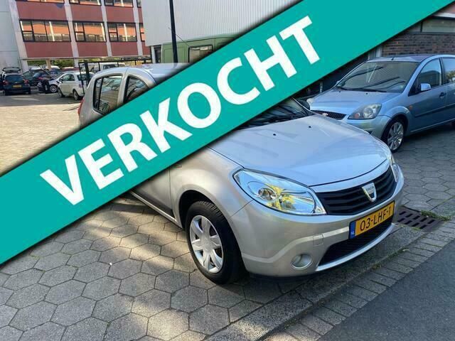 Grijs Gebruikt 2010 Dacia Sandero Ambiance Hatchback | € 4.250 (Eerlijke prijs) - Afbeelding 1/4