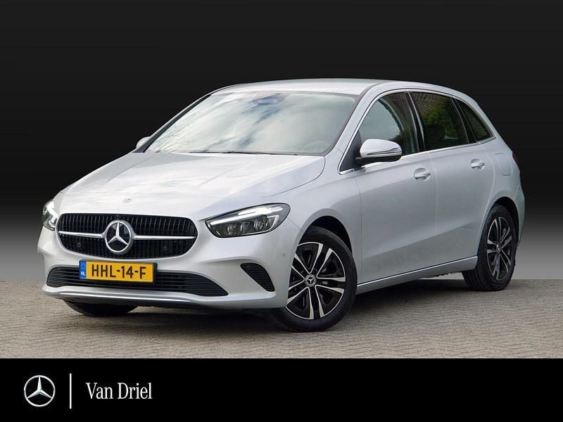 Zilver Occasion 2023 Mercedes B250 Business MPV | € 35.500 (Eerlijke prijs) - Afbeelding 1/4