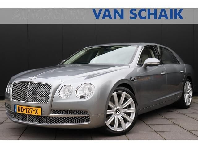 Grijs Gebruikt 2016 Bentley Flying Spur Sedan | € 79.999 - Afbeelding 1/4