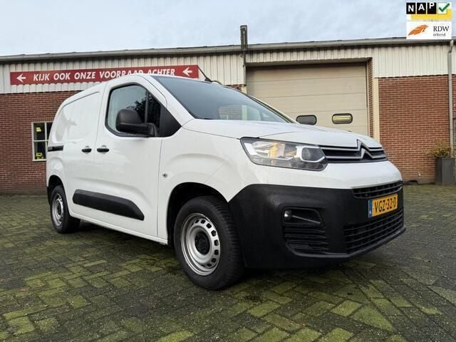Wit Gebruikt 2020 Citroën Berlingo PureTech MPV | € 11.450 (Super prijs) - Afbeelding 1/4