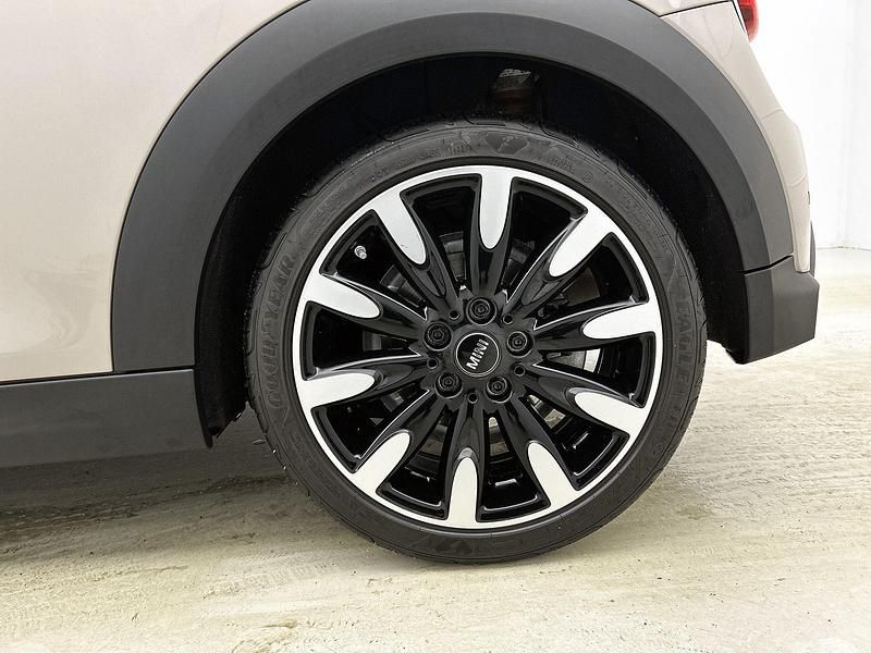 Occasion Mini John Cooper Works 136 PK (100 kW) 2023 Grijs Hatchback