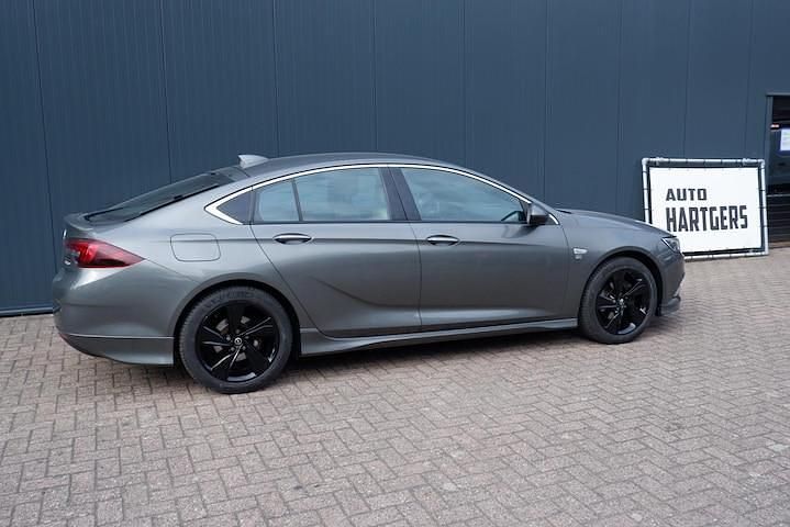 Occasion Opel Insignia Innovation 165 PK (121 kW) 2018 Grijs Hatchback