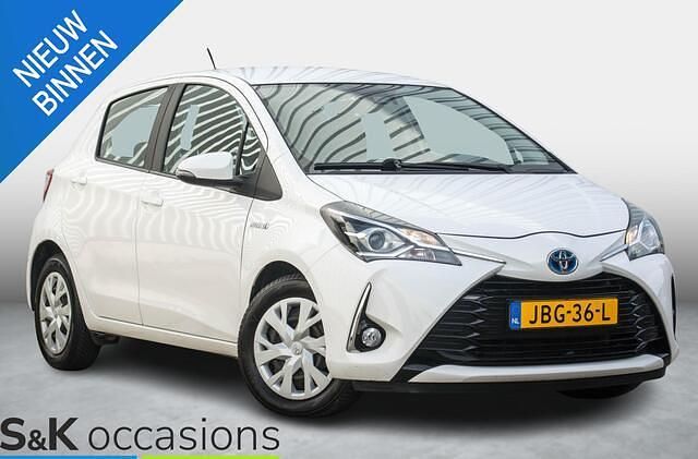 Wit Gebruikt 2020 Toyota Yaris Hatchback | € 14.650 (Goede deal) - Afbeelding 1/4