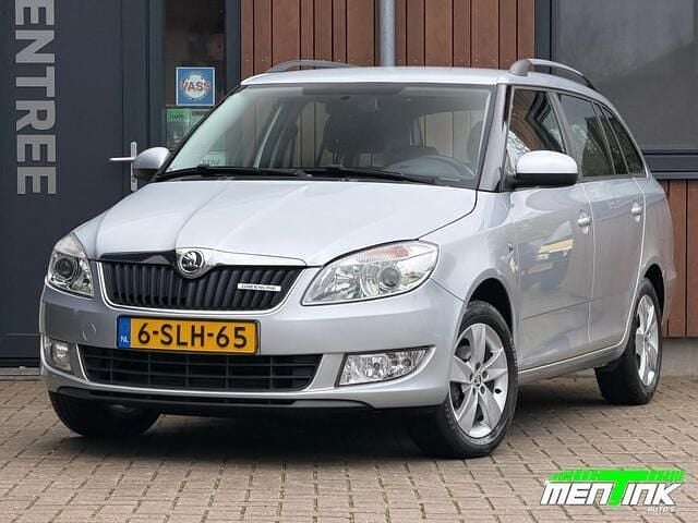 Grijs Gebruikt 2013 Skoda Fabia Stationwagen | € 3.950 (Eerlijke prijs) - Afbeelding 1/4