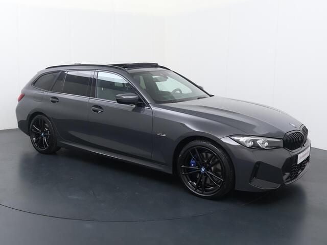 Grijs Gebruikt 2023 BMW 330 Stationwagen | € 40.940 (Eerlijke prijs) - Afbeelding 1/2