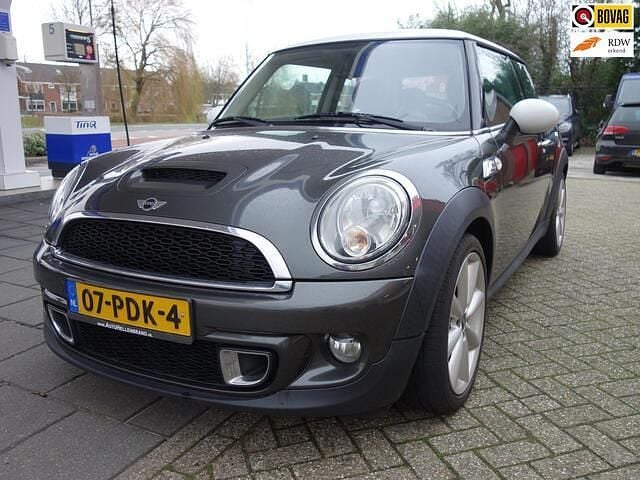 Grijs Gebruikt 2011 Mini Cooper S Pepper Hatchback | € 7.750 (Eerlijke prijs) - Afbeelding 1/4