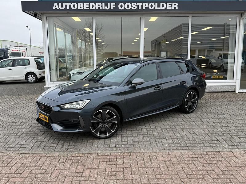 Grijs Gebruikt 2021 Cupra Leon VZ Stationwagen | € 23.950 (Goede deal) - Afbeelding 1/4
