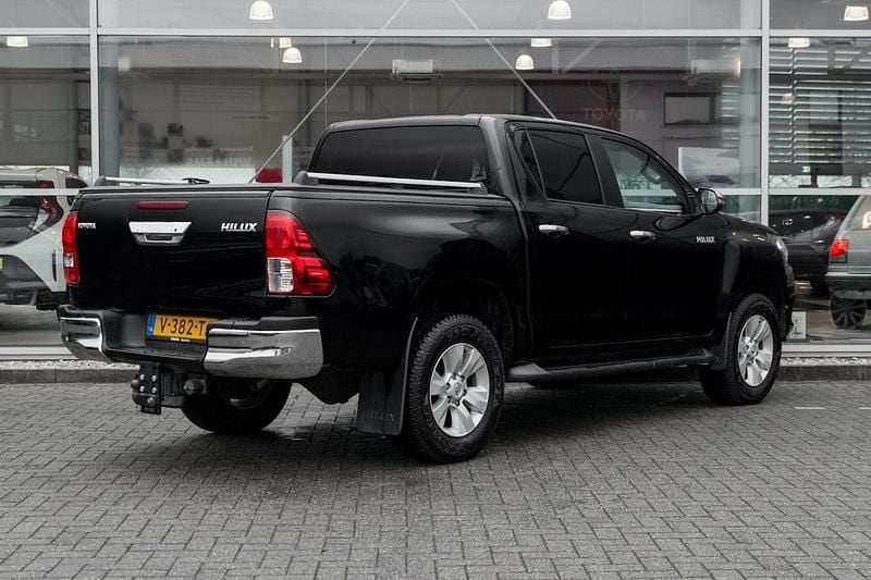 Zwart Gebruikt 2018 Toyota HiLux Pickup | € 34.950 (Iets duurder) - Afbeelding 1/4