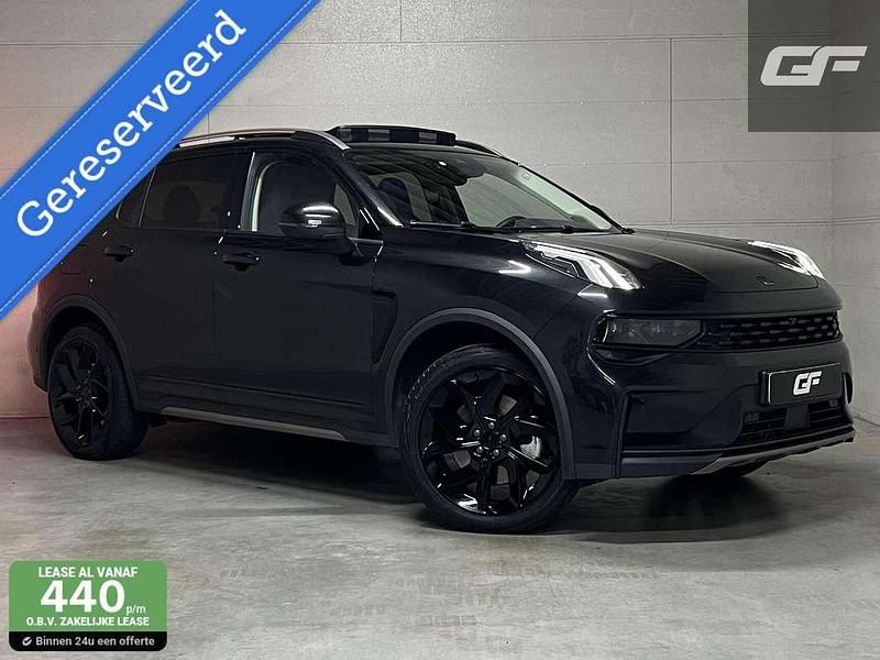 Zwart, metallic lak Gebruikt 2023 Lynk & Co 01 SUV | € 27.450 (Eerlijke prijs) - Afbeelding 1/4