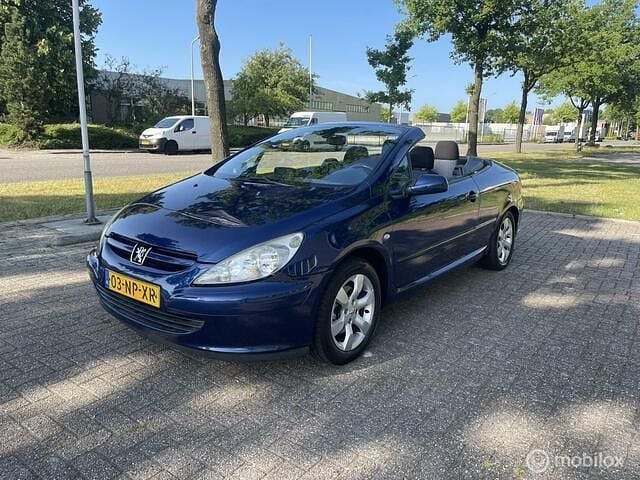 Blauw Gebruikt 2004 Peugeot 307 CC Cabriolet | € 2.350 (Eerlijke prijs) - Afbeelding 1/4