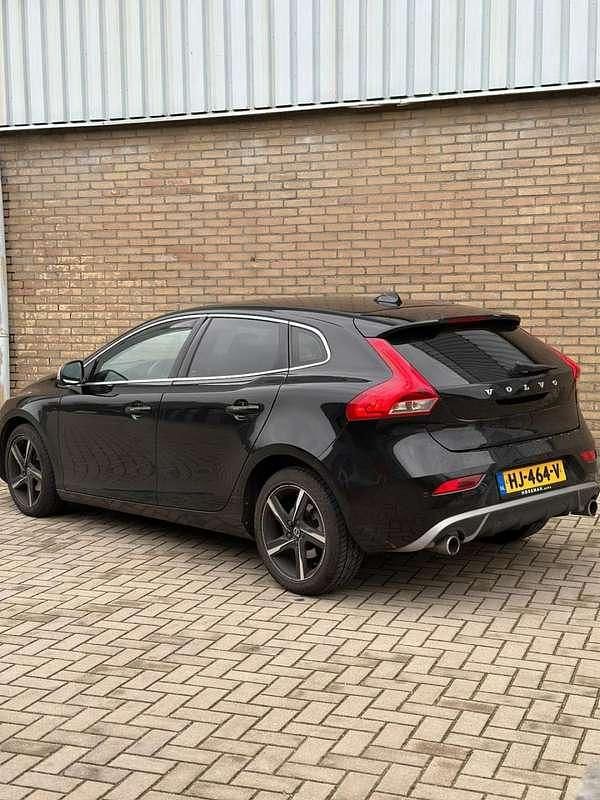 Occasion Volvo V40 R-Design 120 PK (88 kW) 2015 Zwart Hatchback