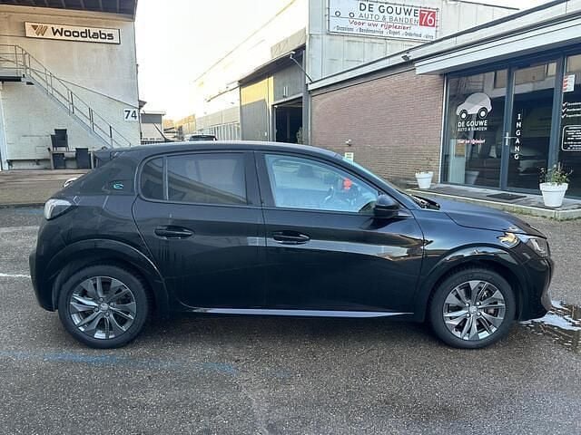 Occasion Peugeot e-208 Allure 100 kW (136 PK) 2021 Zwart Hatchback