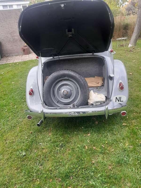 Grijs Gebruikt 1955 Citroën Traction Avant Stationwagen | € 14.000 - Afbeelding 1/4