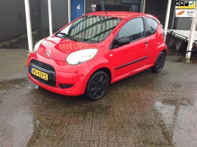 Rood Gebruikt 2009 Citroën C1 Hatchback | € 2.000 (Goede deal) - Afbeelding 1/4