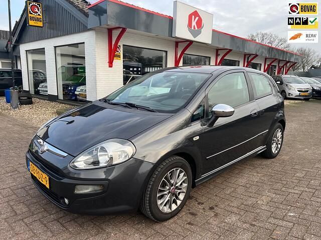 Grijs (metallic) Occasion 2011 Fiat Punto Evo Dynamic Hatchback | € 1.875 (Eerlijke prijs) - Afbeelding 1/4