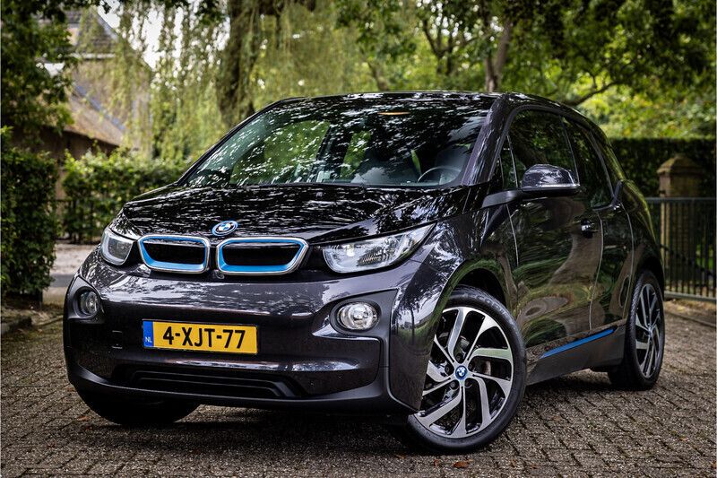 Grijs Gebruikt 2014 BMW i3 Comfort Edition Hatchback | € 10.850 (Duur) - Afbeelding 1/4