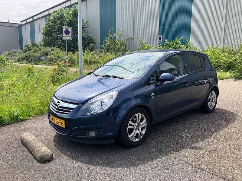 Blauw Gebruikt 2011 Opel Corsa S MPV | € 2.200 (Eerlijke prijs) - Afbeelding 1/4