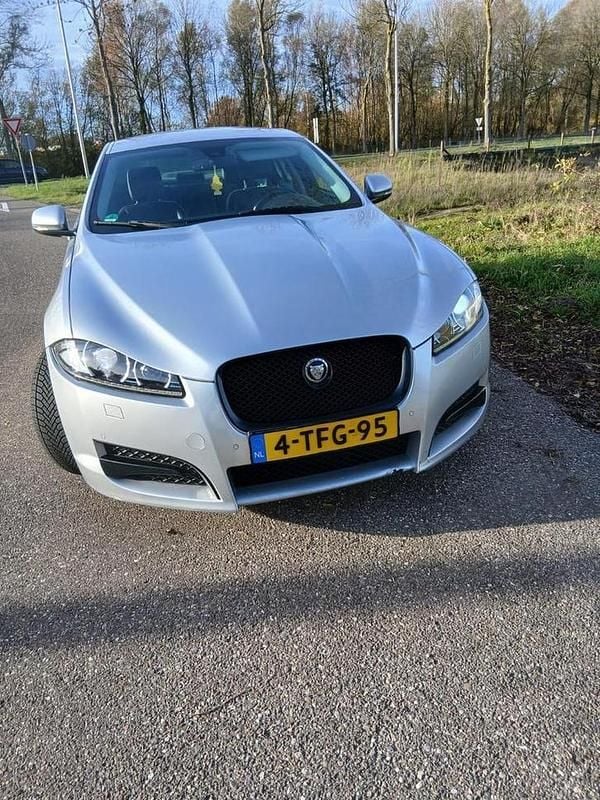 Occasion 2014 Jaguar XF | € 4.999 - Afbeelding 1/4