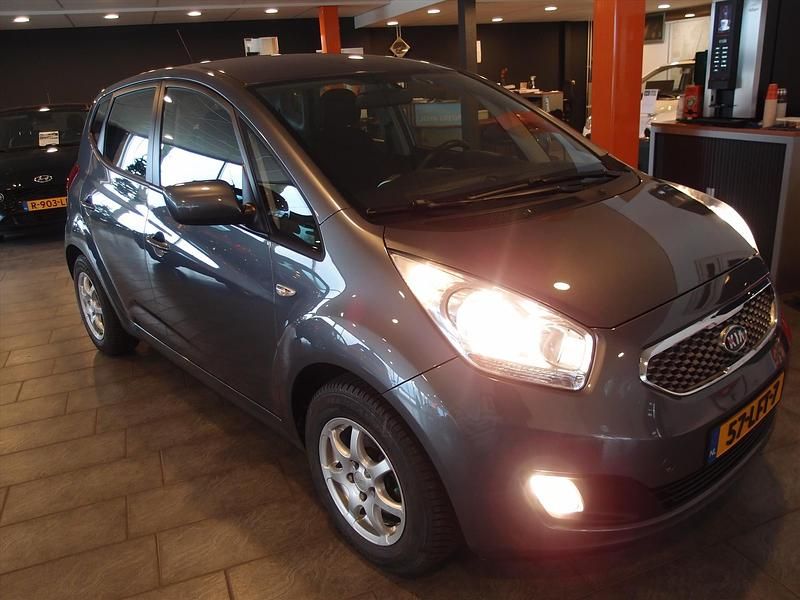 Occasion Kia Venga Comfort 2010 Grijs Hatchback