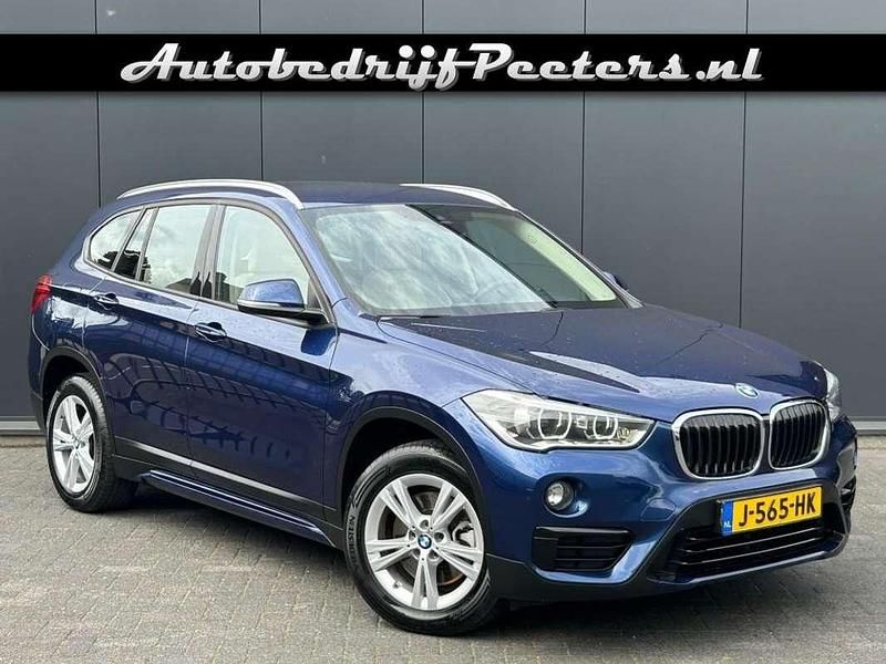 Blauw Gebruikt 2016 BMW X1 Sport Line SUV | € 17.950 (Eerlijke prijs) - Afbeelding 1/4