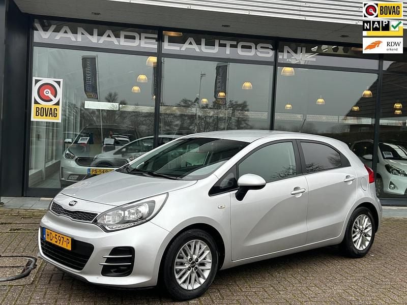 Occasion Kia Rio 84 PK (61 kW) 2015 Grijs (metallic) Hatchback