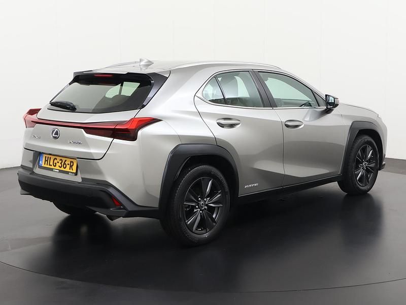 Occasion Lexus UX Executive Line 184 PK (135 kW) 2021 Grijs SUV