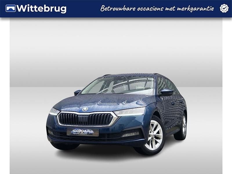 Blauw Gebruikt 2024 Skoda Octavia Business Line Stationwagen | € 26.450 (Goede deal) - Afbeelding 1/3