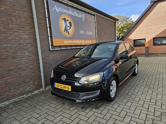 Zwart Occasion 2011 VW Polo Hatchback | € 7.745 (Iets duurder) - Afbeelding 1/4