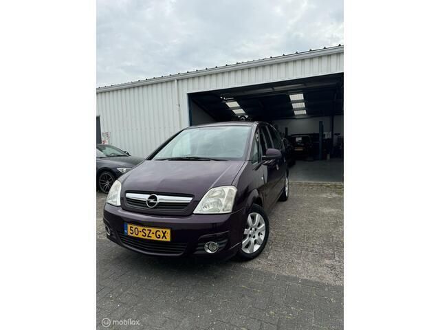 Occasion Opel Meriva Cosmo 105 PK (77 kW) 2006 Paars MPV