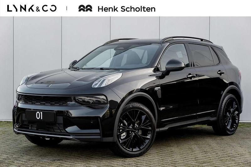 Groen, metallic lak Nieuw 2025 Lynk & Co 01 SUV | € 46.795 - Afbeelding 1/4