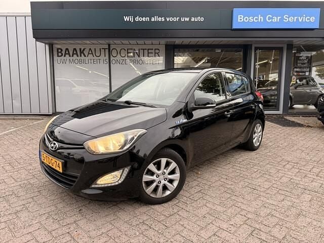 Zwart Gebruikt 2014 Hyundai i20 Hatchback | € 6.950 (Goede deal) - Afbeelding 1/4