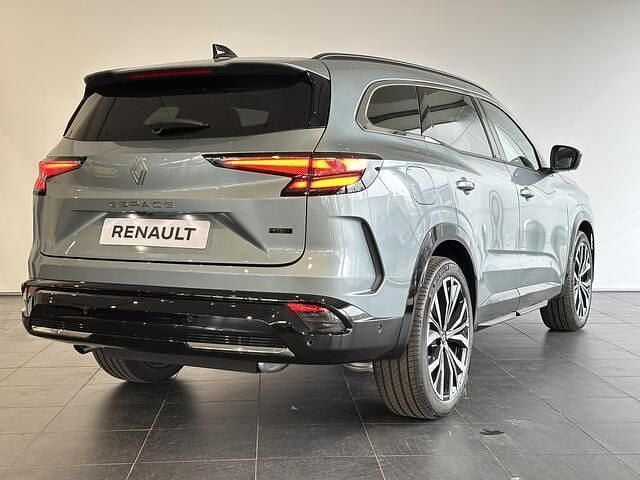 Nieuw Renault Espace Iconic 131 PK (96 kW) 2025 Grijs SUV