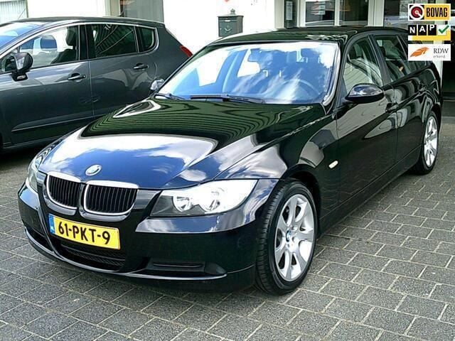 Zwart Gebruikt 2008 BMW 318 Stationwagen | € 4.850 (Duur) - Afbeelding 1/4