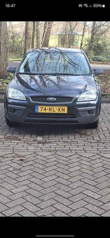 Occasion Ford Focus Trend 80 PK (58 kW) 2005 Zwart Hatchback