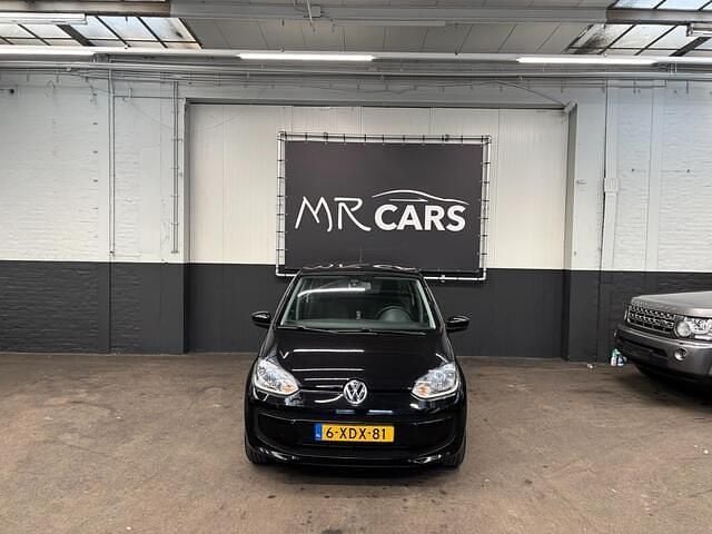 Zwart Occasion 2014 VW up! Move Hatchback | € 3.950 (Goede deal) - Afbeelding 1/4