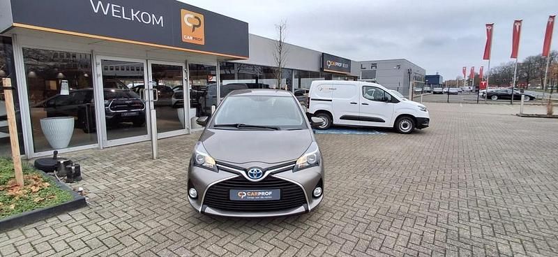 Occasion Toyota Yaris Hybrid 2016 Grijs Hatchback