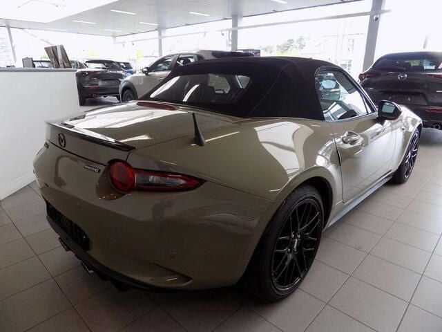Occasion Mazda MX5 Exclusive-Line 184 PK (135 kW) 2023 Groen Cabriolet