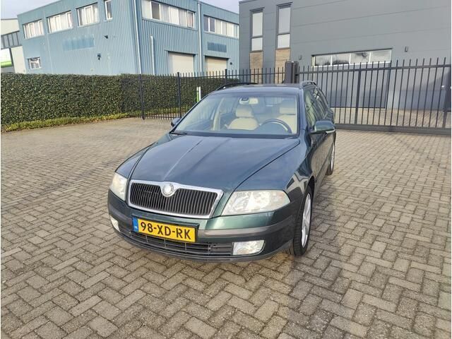 Groen Gebruikt 2007 Skoda Octavia Elegance Stationwagen | € 2.500 (Eerlijke prijs) - Afbeelding 1/4