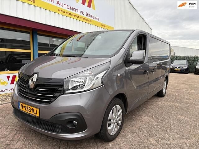 Grijs Gebruikt 2017 Renault Trafic Komfort Van | € 9.999 (Super prijs) - Afbeelding 1/4