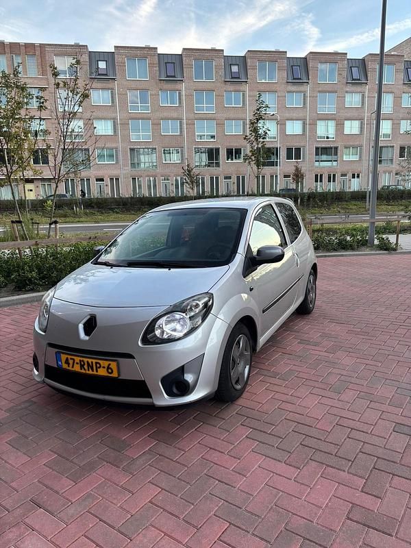 Grijs Gebruikt 2011 Renault Twingo Night&Day Hatchback | € 2.150 - Afbeelding 1/4