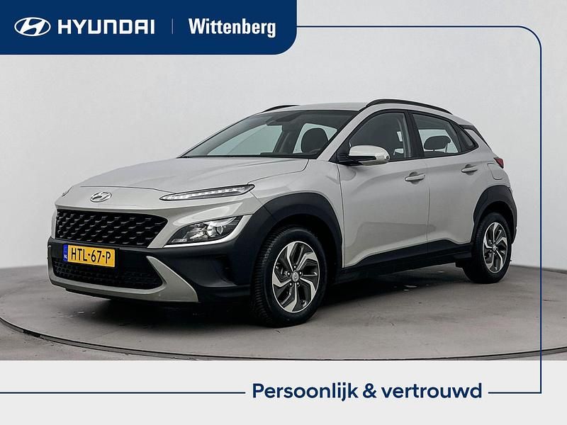 Grijs Gebruikt 2023 Hyundai Kona SUV | € 26.900 (Eerlijke prijs) - Afbeelding 1/4