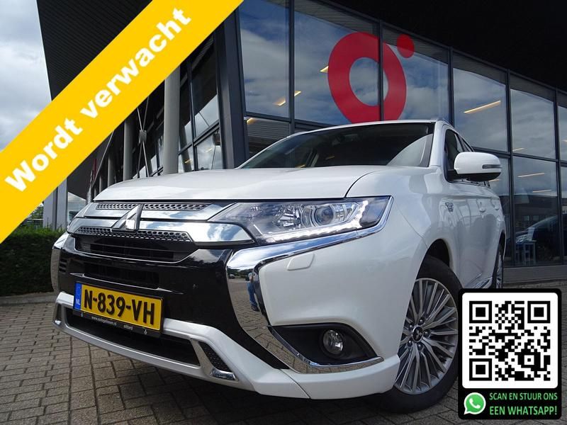 Wit Gebruikt 2020 Mitsubishi Outlander Intense+ SUV | € 25.745 (Eerlijke prijs) - Afbeelding 1/3
